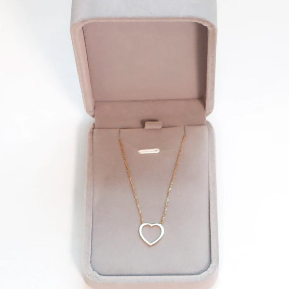 18k Yellow Gold Heart Necklace - Picture 6 of 8